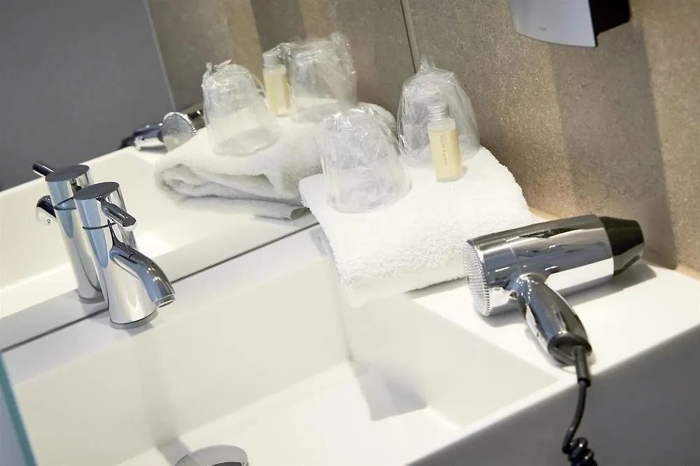 B&B Hotel Muenchen-Putzbrunn 3*, Putzbrunn Germany